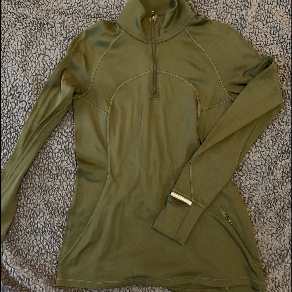 Lululemon olive fleece 1/4th zip